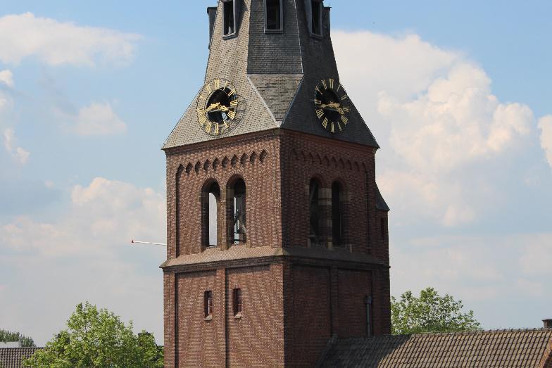 Toren van de Grote Kerk op de Markt in Wageningen